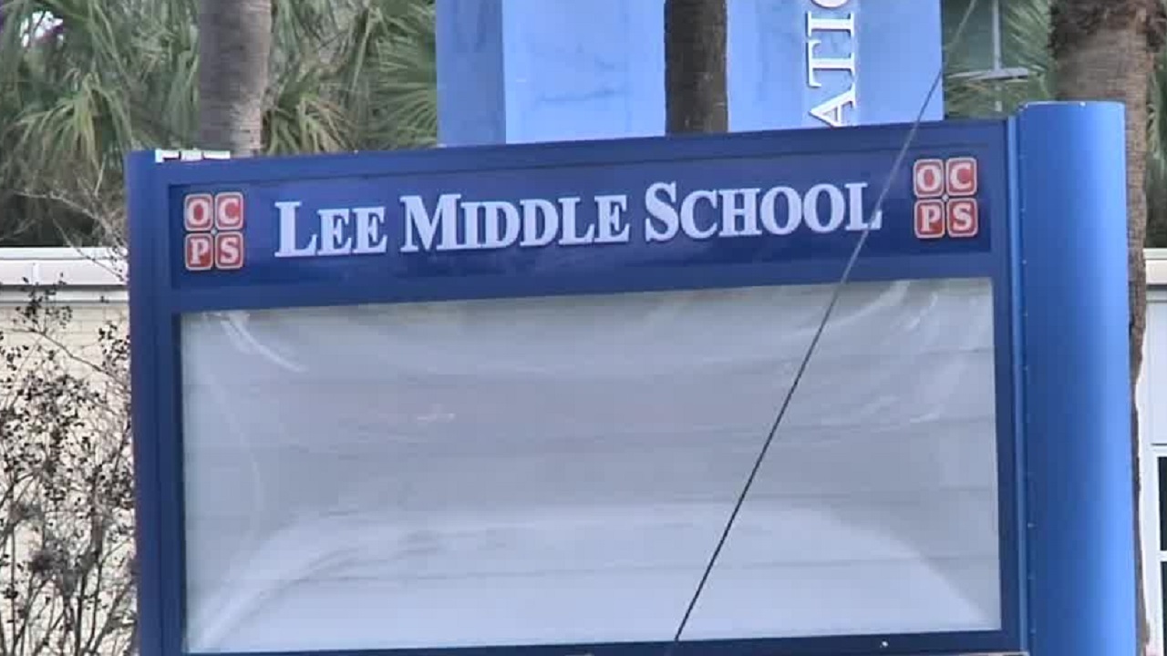 Robert E. Lee Middle School will soon be College Park Middle...