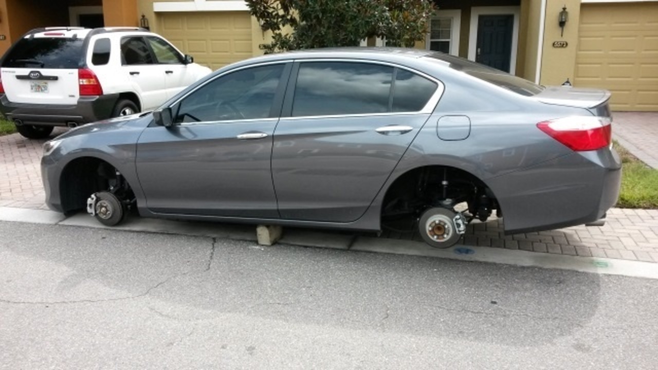 Oviedo resident says 4 tires, wheels stolen from car, left on...