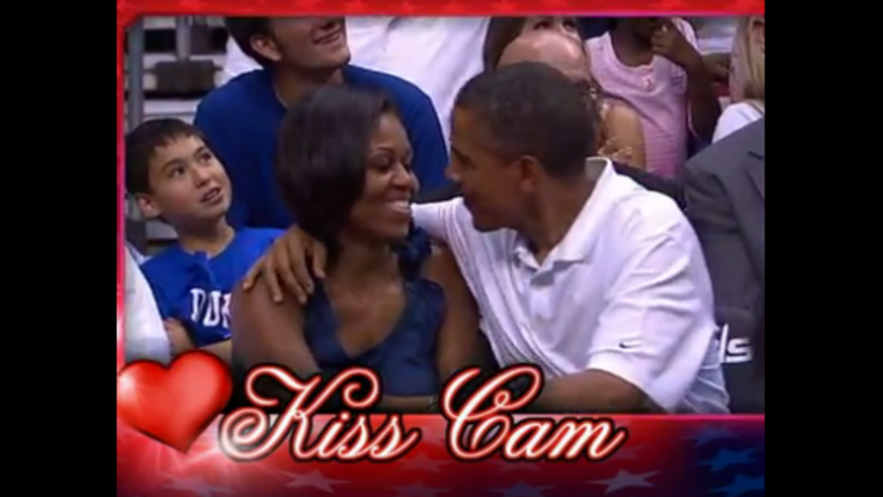 Jacksonville Jaguars fan upset over Kiss Cam