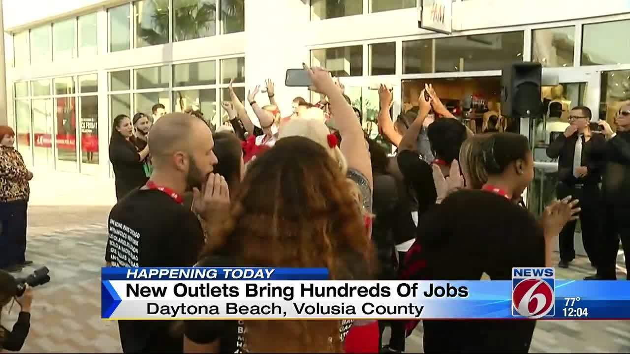 Tanger Outlets opens in Daytona Beach