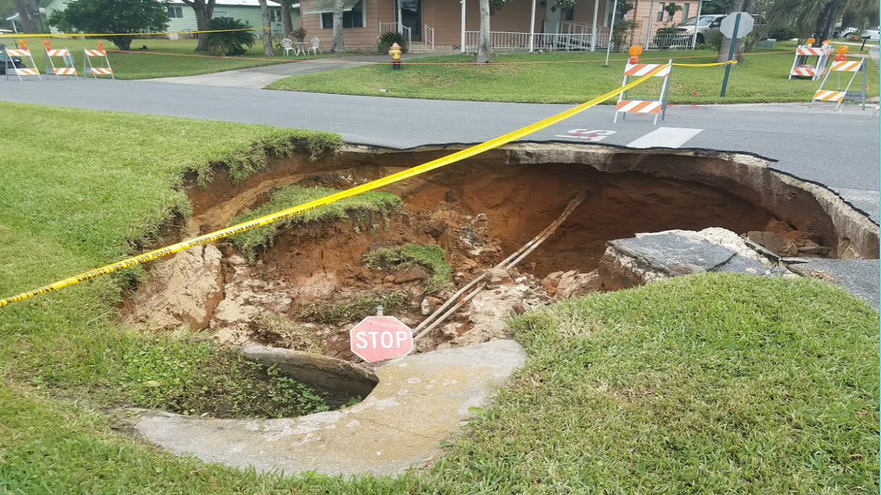 15foot deep sinkhole opens in Marion County
