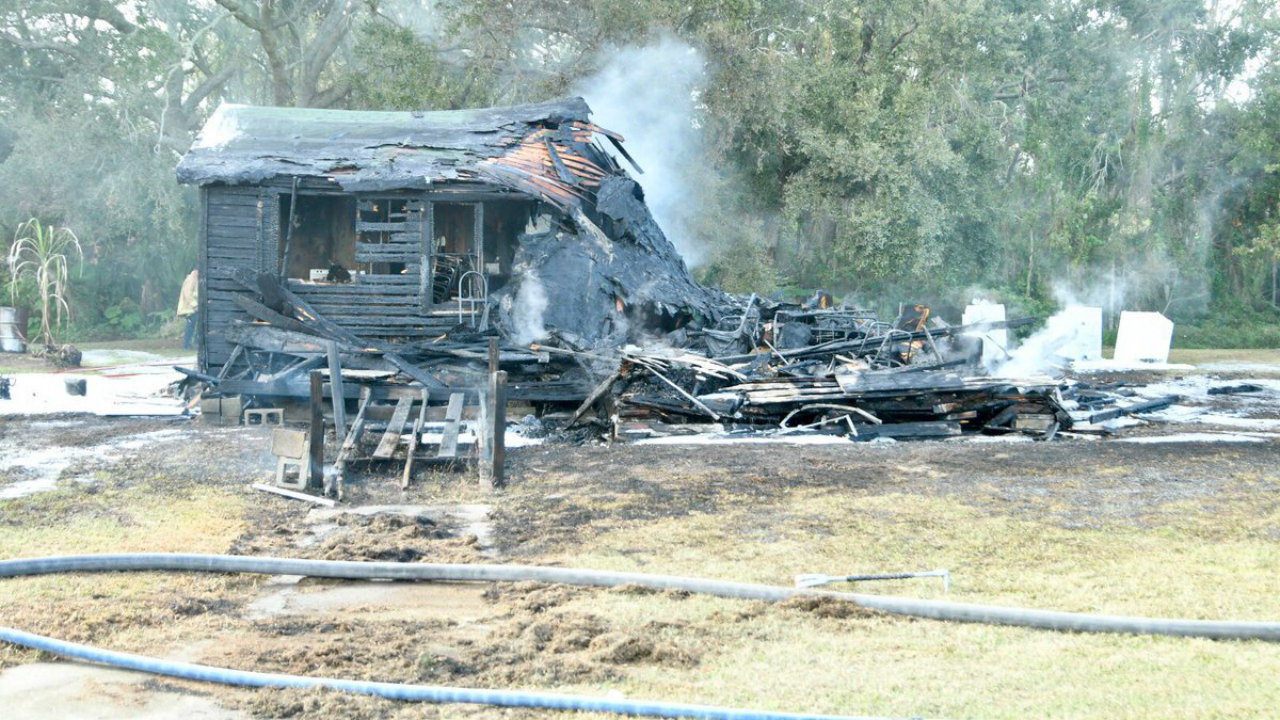 no injuries after orange county structure fire officials say jackson county christmas in the park