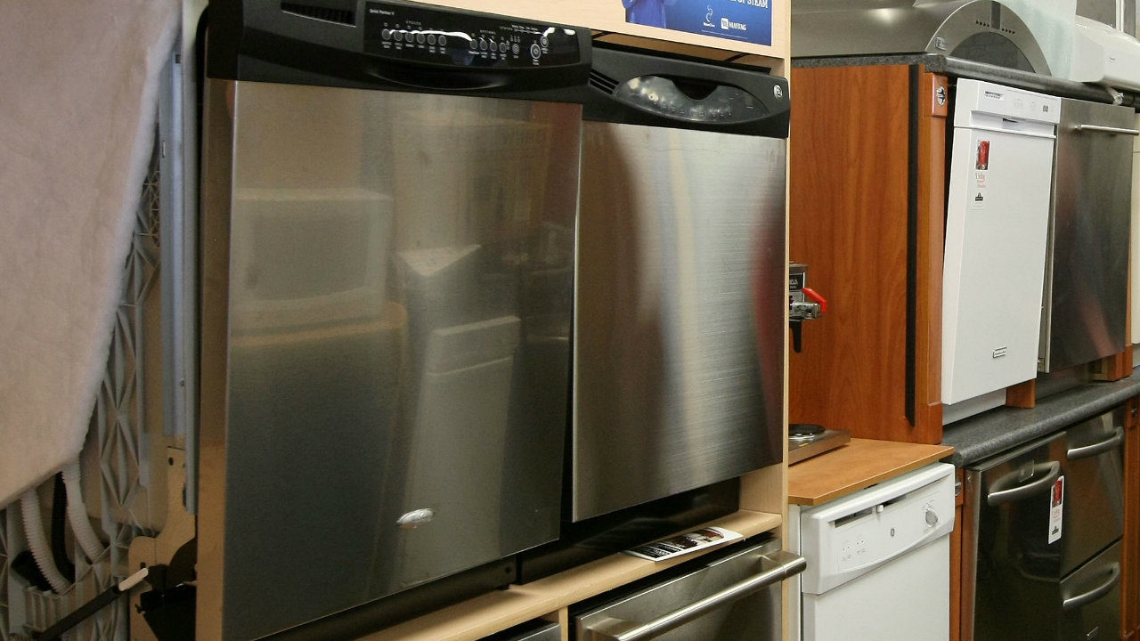 Tips to consider before replacing your dishwasher